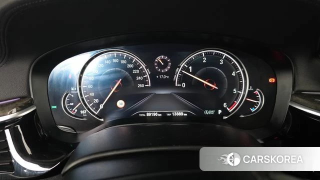 BMW 5 Series (G30) id 4310859 из Кореи 32