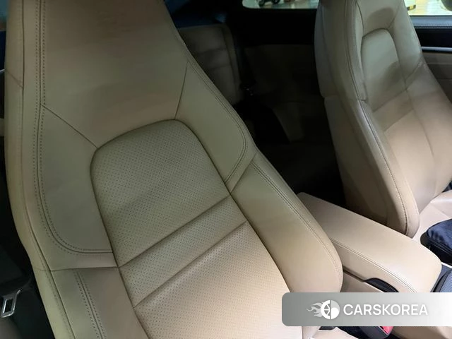 Porsche 911(992) id 4511603 из Кореи 9