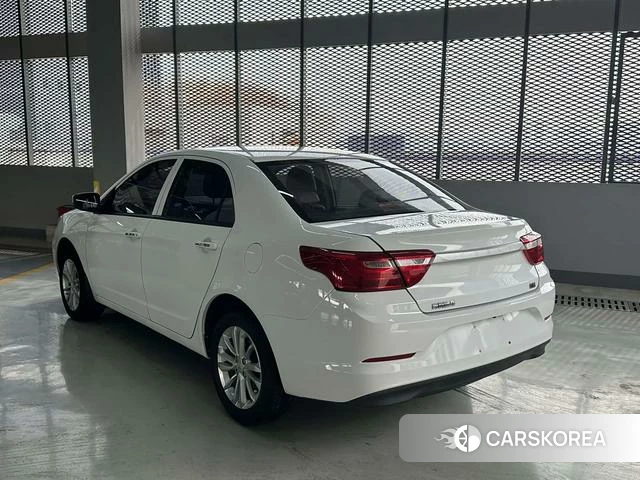 Geely Automobile Vision id 4241857 из Китая 13