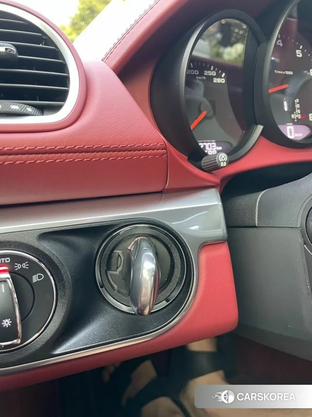 Porsche 718 Boxster id 3806535 из Кореи 10