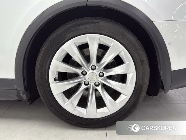 Tesla Model X id 4219594 из Китая 18