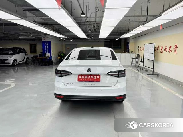 Volkswagen Lavida id 4208290 из Китая 8