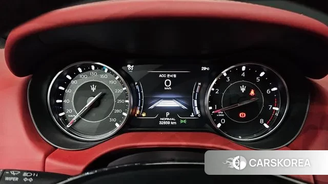 Maserati Ghibli id 3053443 из Кореи 18