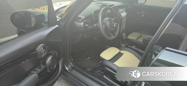 Mini Cooper S id 4475331 из Кореи 15