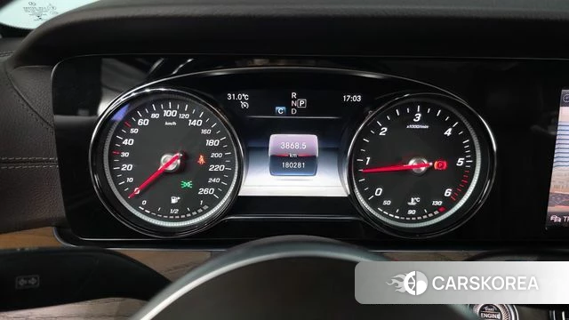 Mercedes-Benz E-Class W213 id 4595462 из Кореи 18