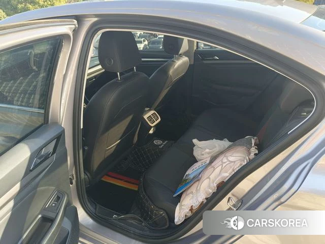 Volkswagen Bora id 4272946 из Китая 10