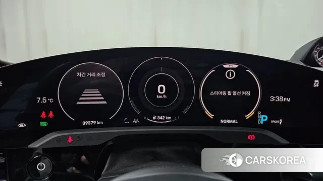 Porsche Taycan id 3378017 из Кореи 18