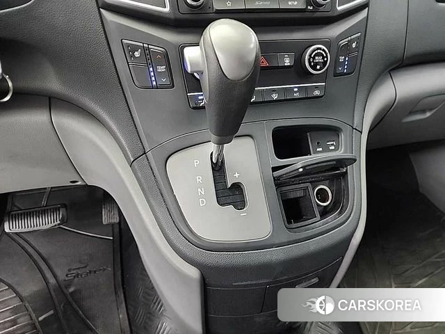 Hyundai The New Grand Starex id 4459736 из Кореи 16