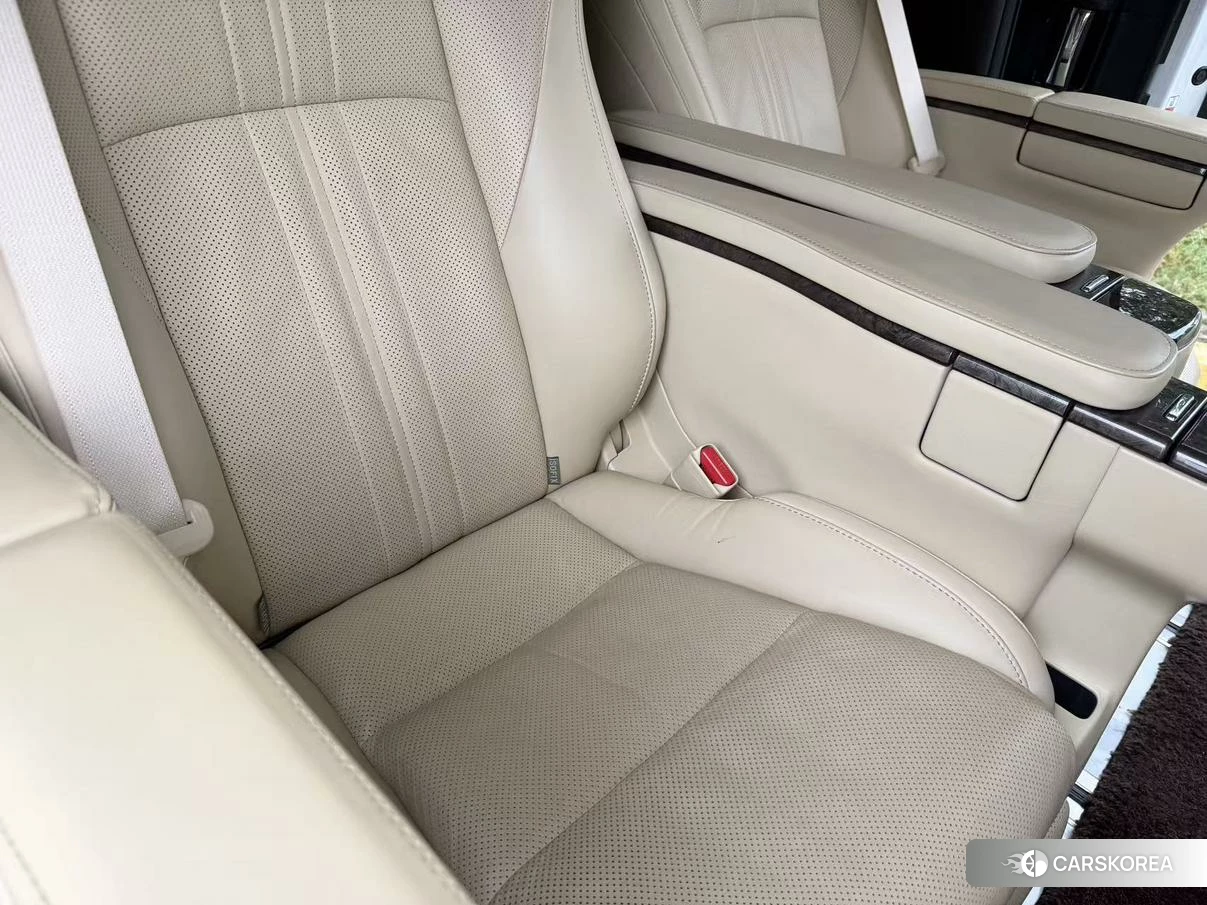 Toyota Elfa id 4512382 из Китая 9