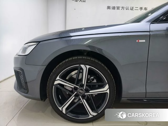 Audi A4L id 4353206 из Китая 16