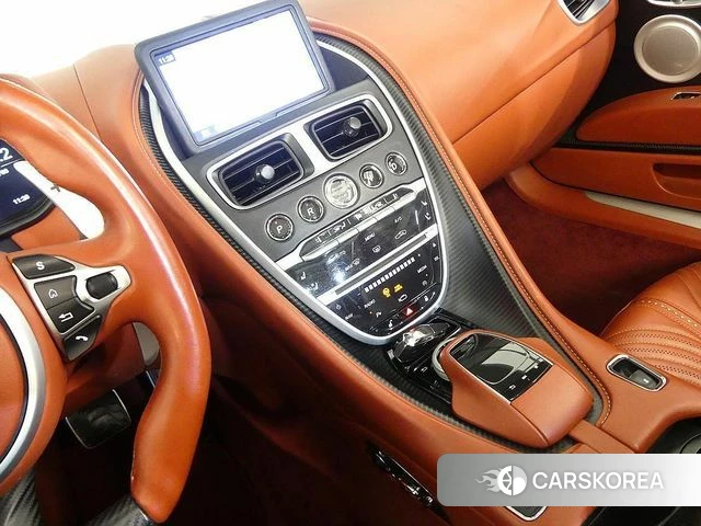 Aston Martin DB11 id 3964007 из Кореи 18