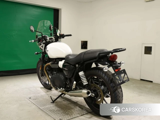 Проданный Triumph STREET TWIN id 4312924 из Японии, фото 8