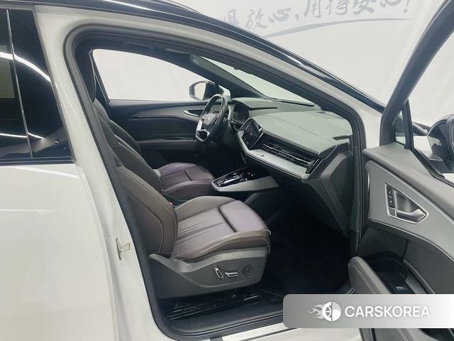 Audi Q5 e-tron id 4242355 из Китая 17