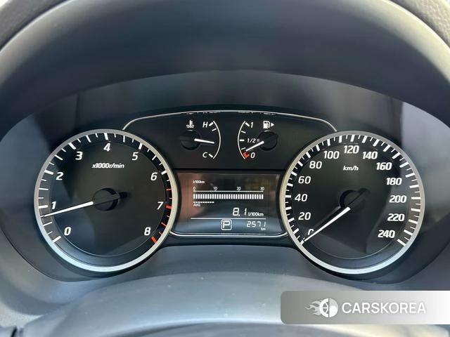 Nissan Xuan Yi id 4254824 из Китая 13