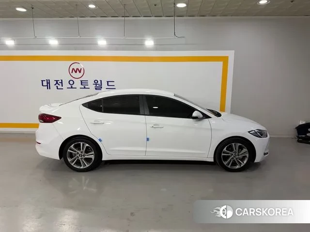 Hyundai Avante AD id 3622541 из Кореи 18