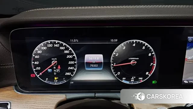 Mercedes-Benz E-Class W213 id 3698657 из Кореи 18