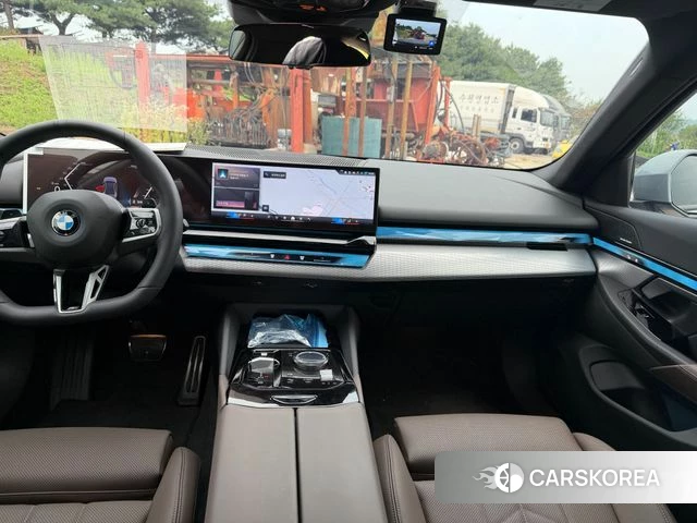 BMW 5 Series (G60) id 4527455 из Кореи 13