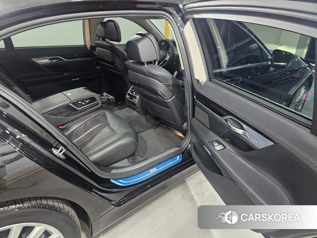 BMW 7 Series (G11) id 4393642 из Кореи 16