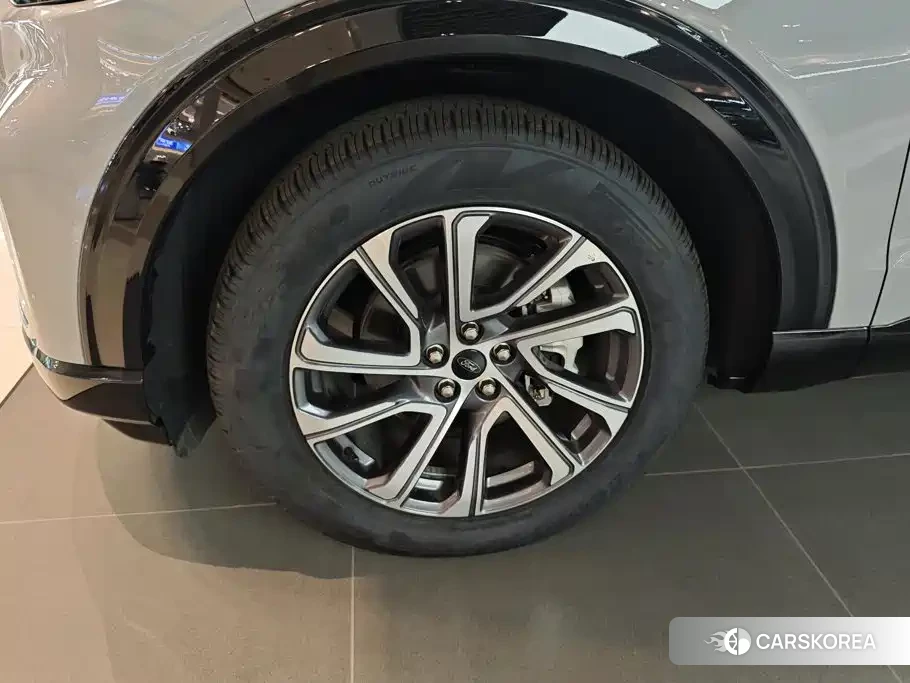 Ford Explorer id 4570567 из Китая 14