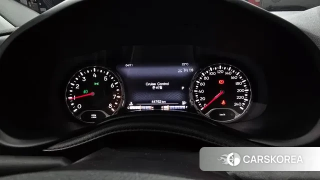 Jeep Renegade id 3322586 из Кореи 18