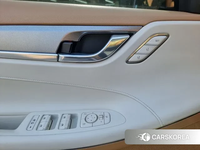 Hyundai The New Grandeur IG Hybrid id 3340963 из Кореи 18