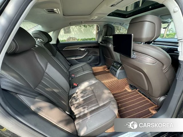 Audi A8 id 4259528 из Китая 10