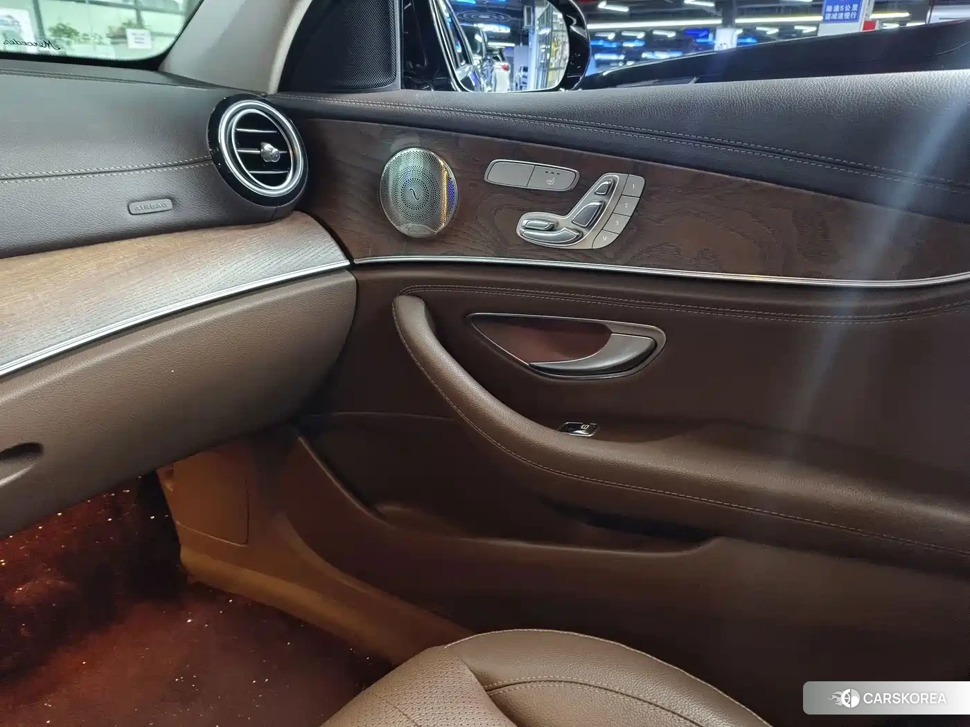 Mercedes-Benz E-Class id 4653815 из Китая 15