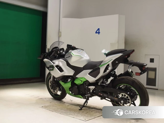 Проданный Kawasaki NINJA 7 HYBRID id 4313148 из Японии, фото 8