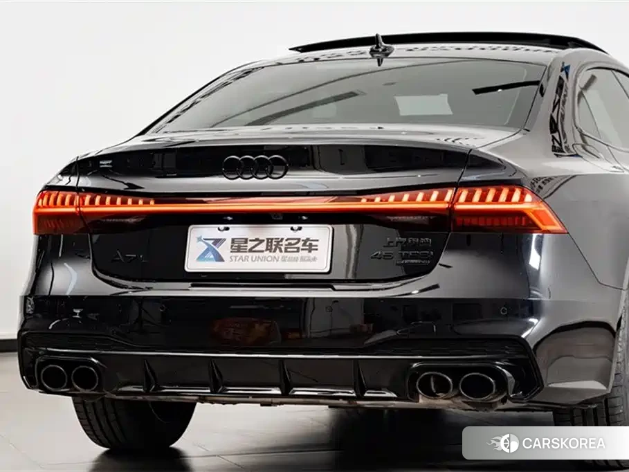 Audi A7L id 4545727 из Китая 21
