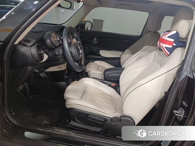 Mini Cooper S id 3843602 из Кореи 18