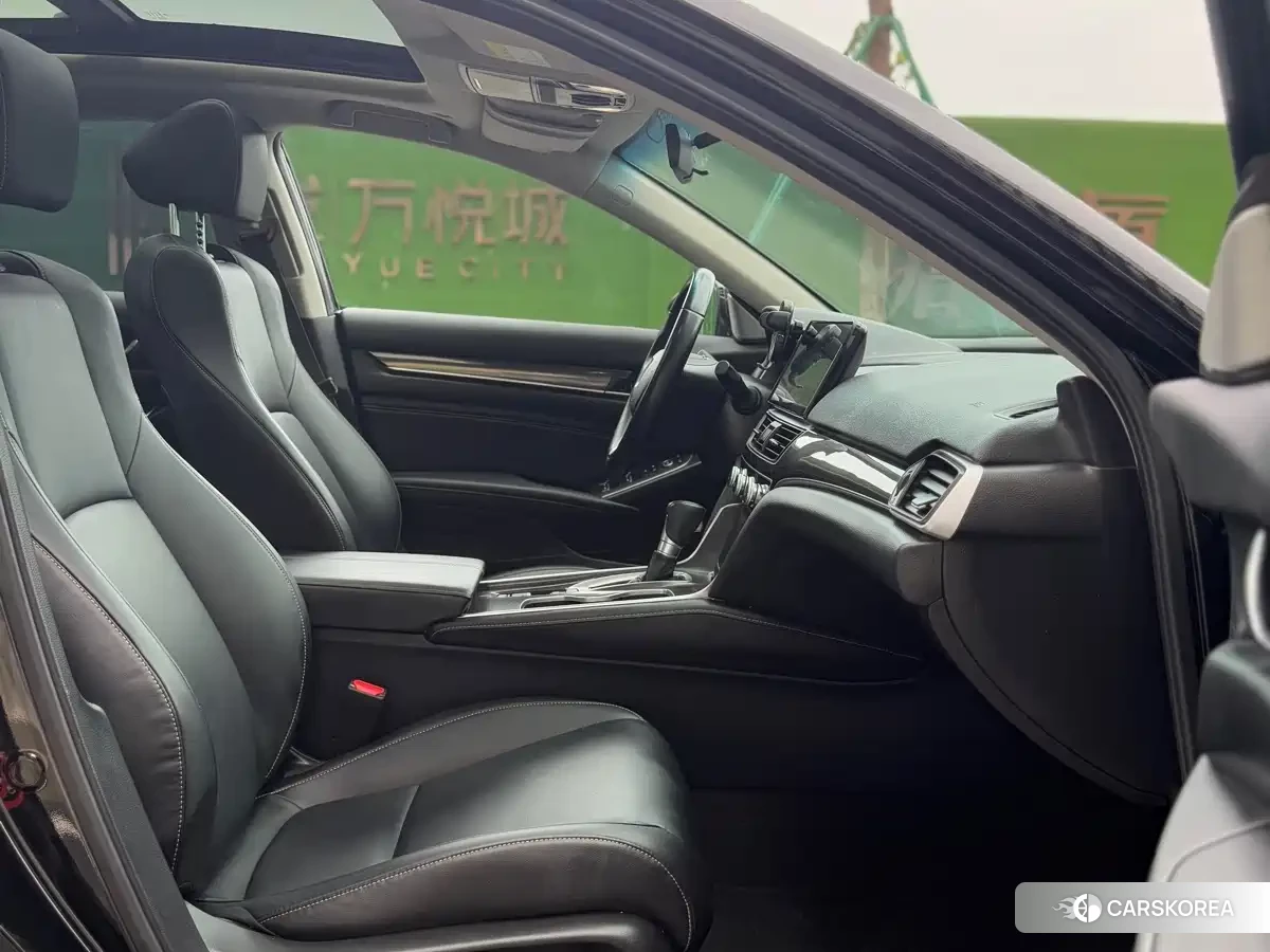 Honda Accord id 4548146 из Китая 9