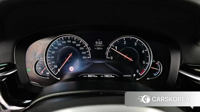 BMW 5 Series (G30) id 4378079 из Кореи 32