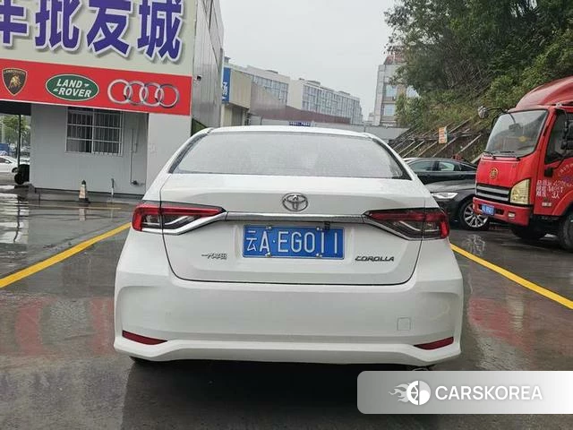 Toyota Corolla id 4262430 из Китая 8