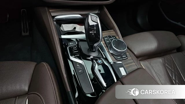 BMW 5 Series (G30) id 4225347 из Кореи 30