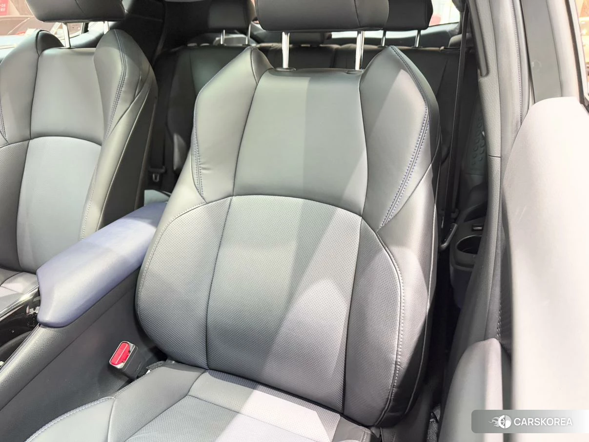 Toyota C-HR id 4454740 из Китая 33