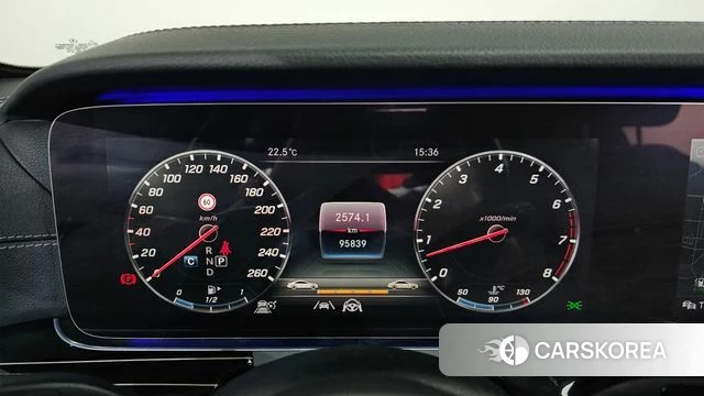 Mercedes-Benz E-Class W213 id 4344854 из Кореи 34