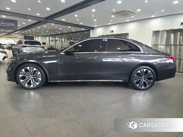 Mercedes-Benz E-Class W214 id 4744272 из Кореи 18