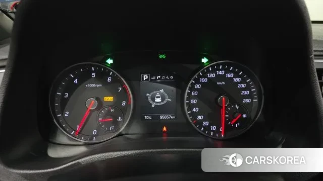 Hyundai Avante AD id 3754645 из Кореи 18