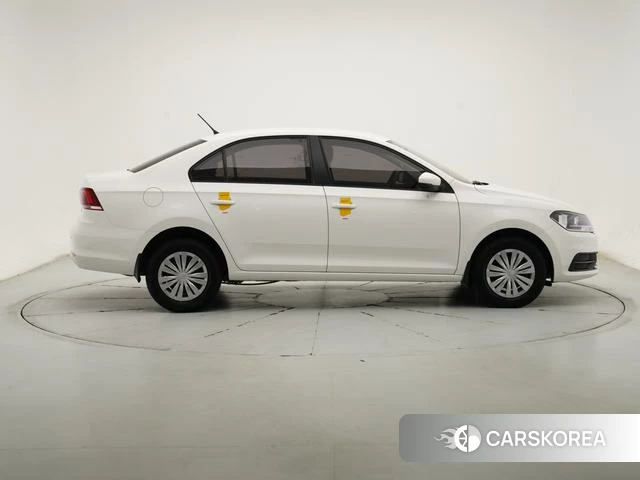 Volkswagen Santana id 4258564 из Китая 26