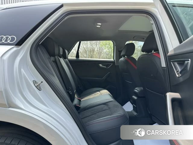 Audi Q2L id 4259351 из Китая 15