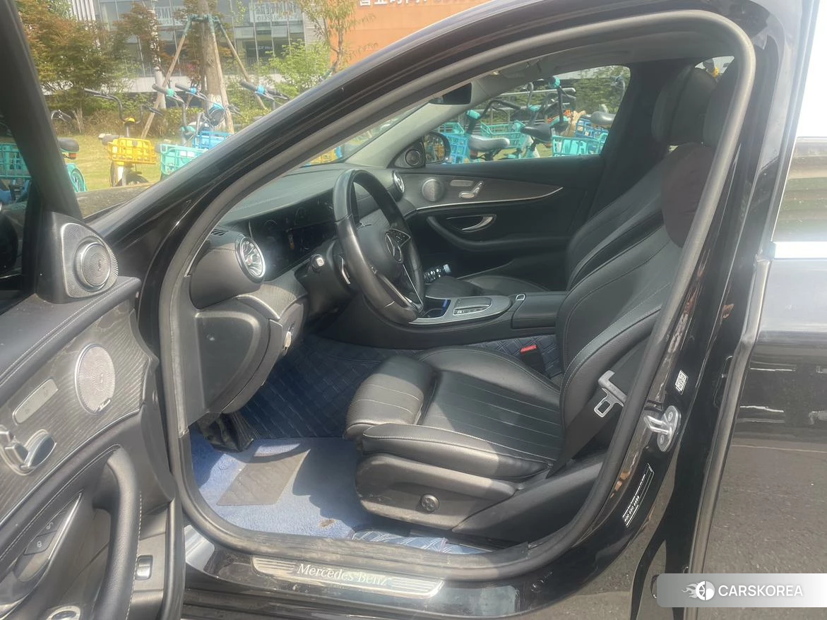 Mercedes-Benz E-class id 4504798 из Китая 8