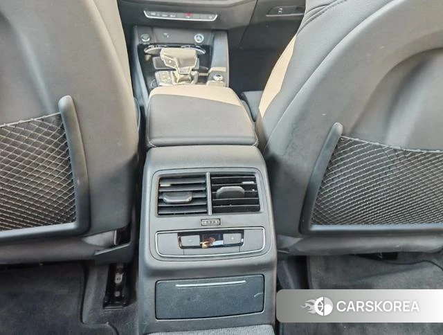 Audi A4L id 4277814 из Китая 14