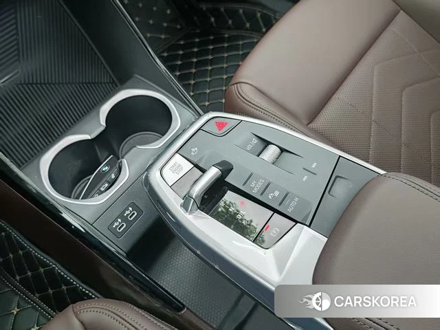 BMW X1 id 4298066 из Китая 17