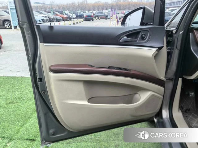 Buick GL8 id 4222052 из Китая 16