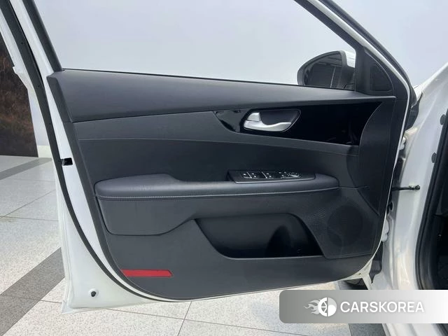 Kia K3 id 4277002 из Китая 23