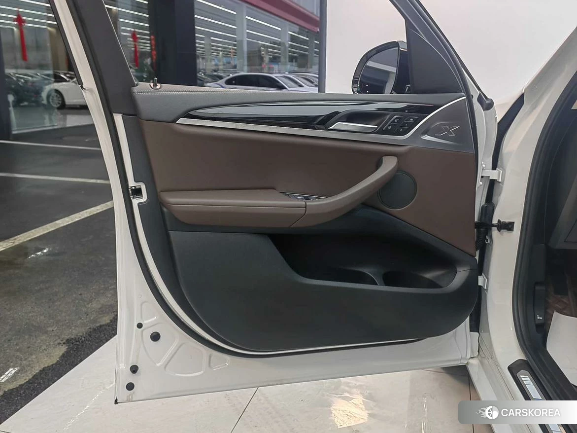 BMW X3 id 4479433 из Китая 16