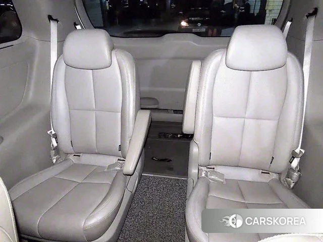 Kia The New Carnival id 2941426 из Кореи 18