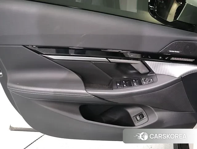 BMW 5 Series (G60) id 2958865 из Кореи 18