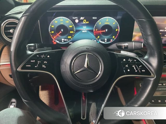 Mercedes-Benz E-Class W213 id 3965119 из Кореи 18