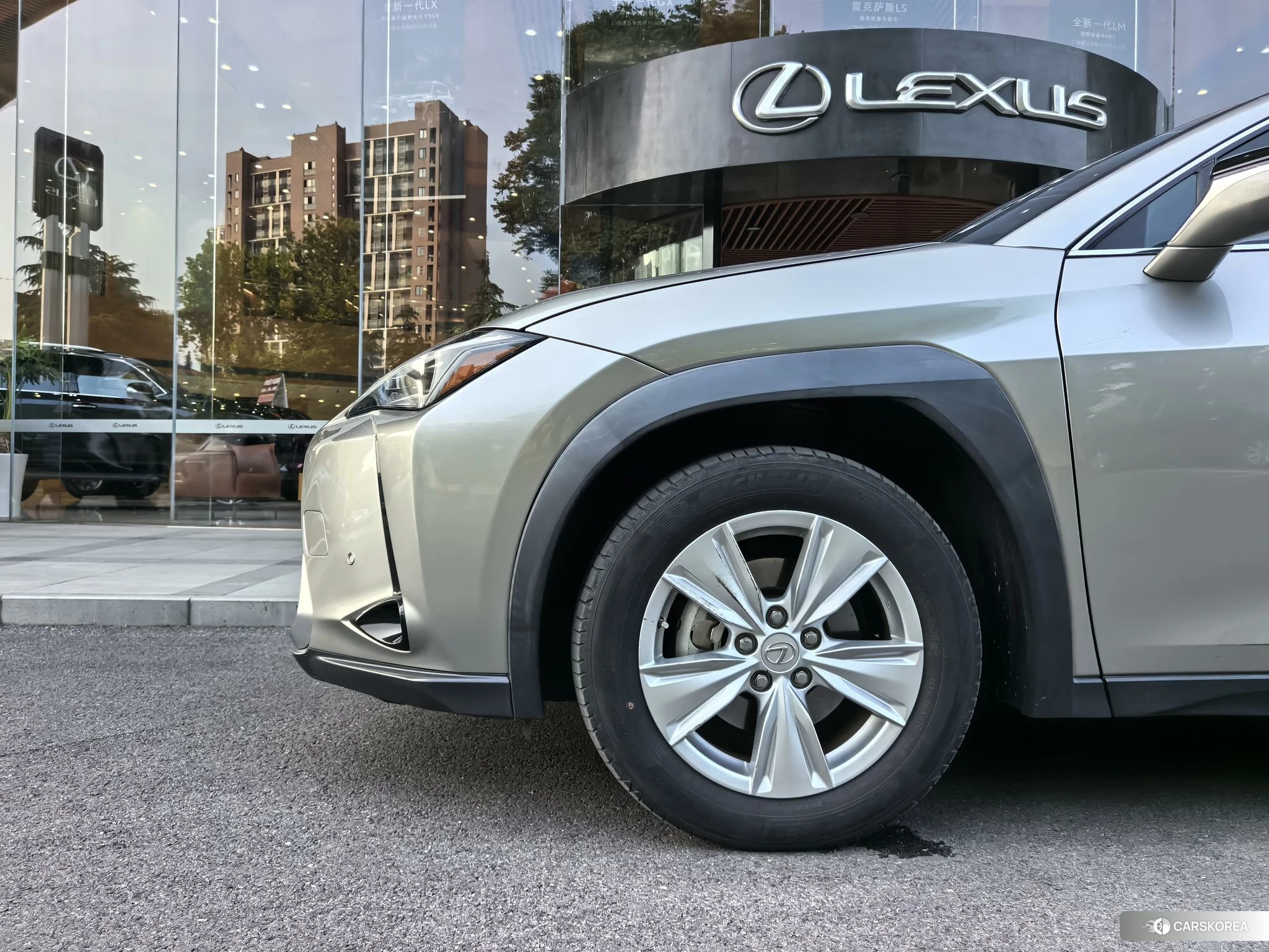 Lexus UX id 4440982 из Китая 15